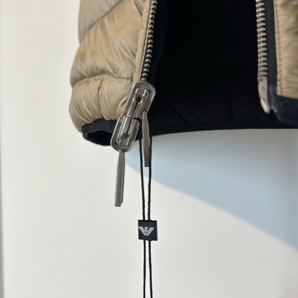 Emporio Armani Puffer Reversible Vest Jacket - Picture 5 of 10